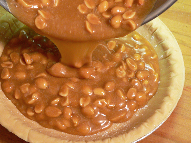 Pepsi-Peanuts-Pie_21_add-filling