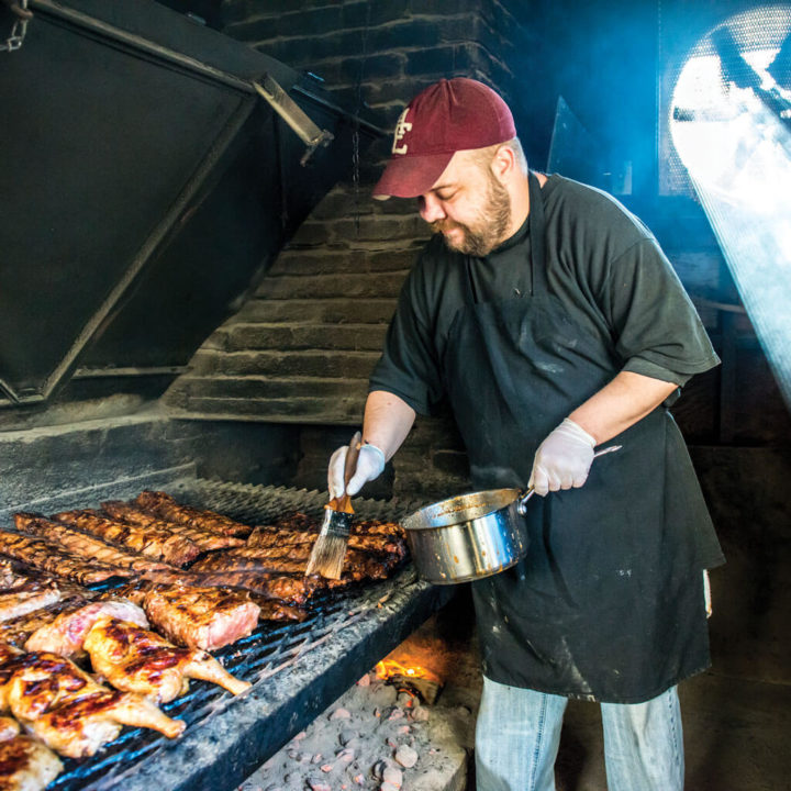 Parada en boxes 26 lugares esenciales para barbacoas en Carolina del