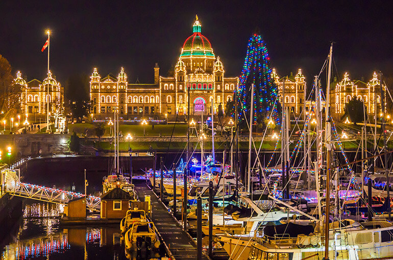 Best vancouver santa experiences — photos, parades & magical holiday moments 2 Image