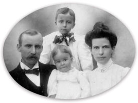 Black and white photo of Edgar Tufts and his family