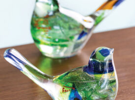 Salavea's resin bird figurines