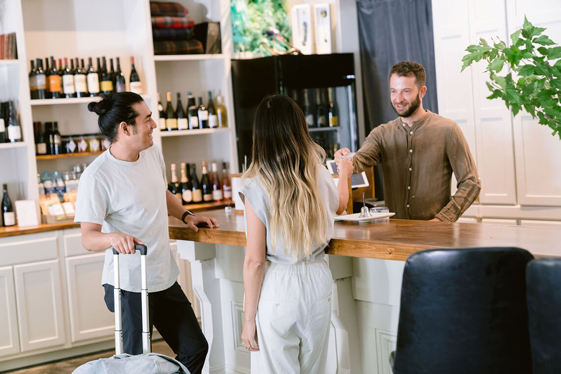 The Lobby Bar and guests at Hotel Cashiers