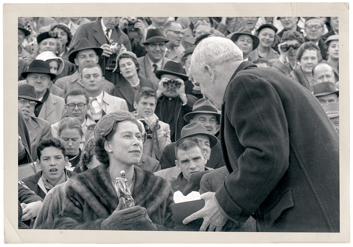 Queen Elizabeth II and Gov. Luther Hodges